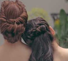 Should the wedding guests have special hairstyle?